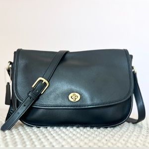 Vintage Coach City Bag (1990s) Model No. 9790 Black Leather in great conditon
